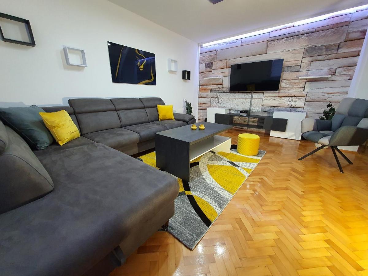 Apartment Pallaton Nasice 外观 照片