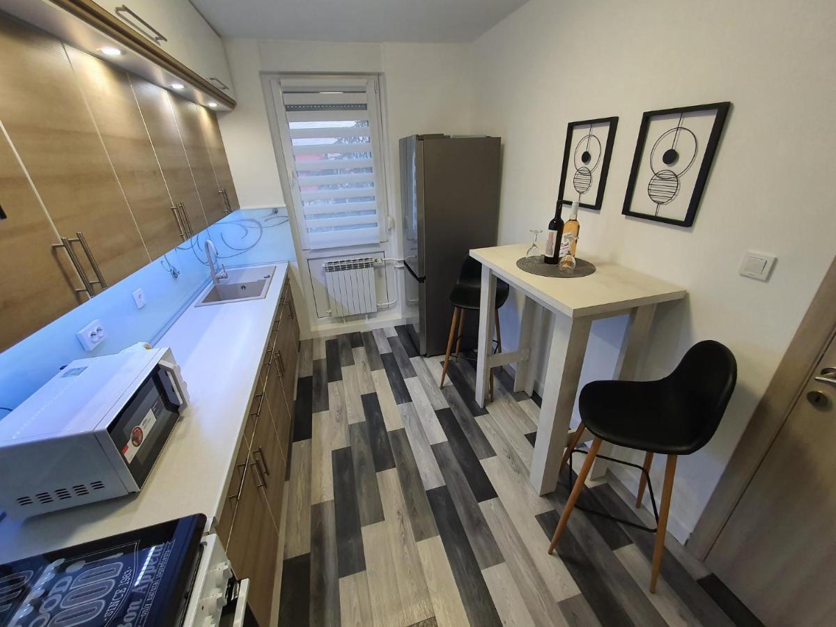 Apartment Pallaton Nasice 外观 照片